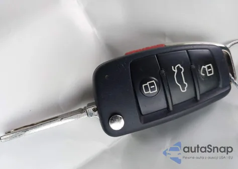 2018 Audi Q3 2.0T Premium/2.0T Sport Premium z USA, uszkodzony, nr VIN WA1BCCFS2JR029551